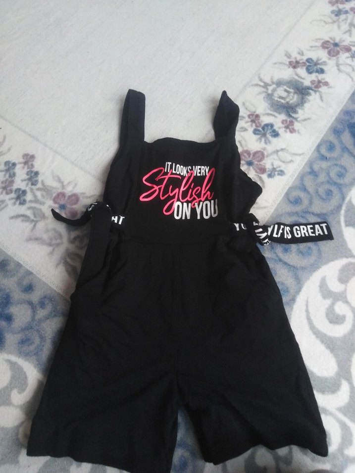 Kızlar İçin Siyah Gotik Askılı Tulum - Görsel 2