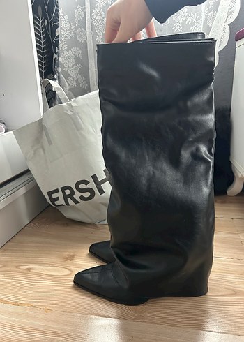 Piliseli Siyah Deri Topuklu çizme - Görsel 2