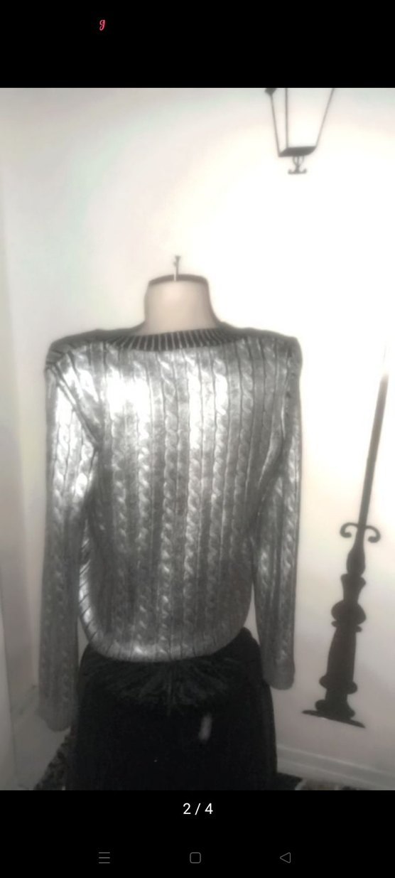 Gri V Yaka Örgü Işıltılı Gümüş Kazak - Görsel 2