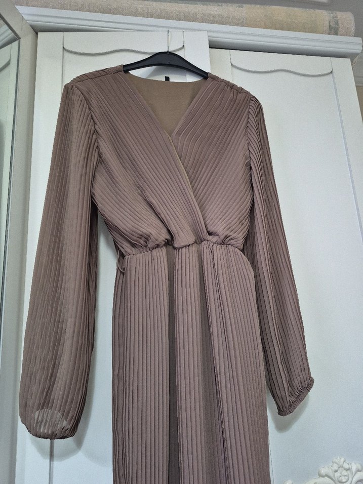 Bej Pilili Uzun Kadın Elbise - Görsel 2