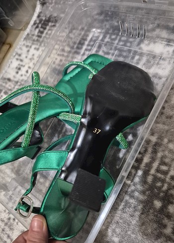 Yeşil Payetli Stiletto Topuklu Kadın Ayakkabı - Görsel 2