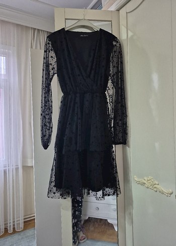 Uzun Siyah V Yaka Gotik Elbise - Görsel 2