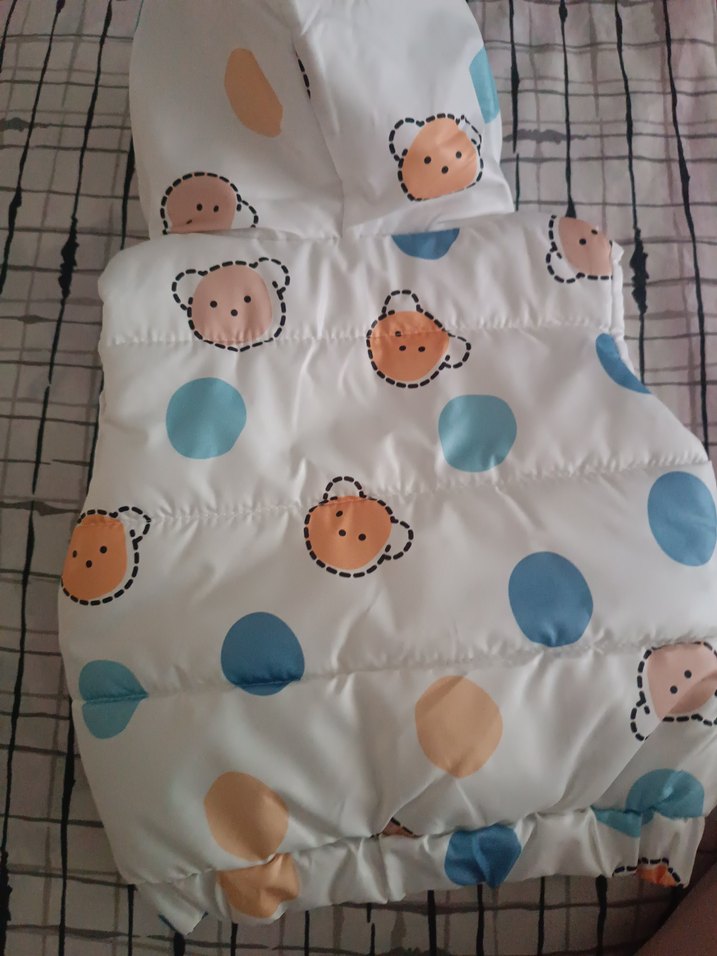 Çocuk Kapüşonlu Fermuarlı Yelek - Görsel 3