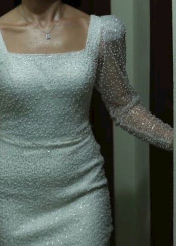 Dantel Detaylı Uzun Kollu Beyaz Nişan Elbisesi - Görsel 2