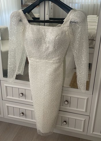 Dantel Detaylı Uzun Kollu Beyaz Nişan Elbisesi - Görsel 5