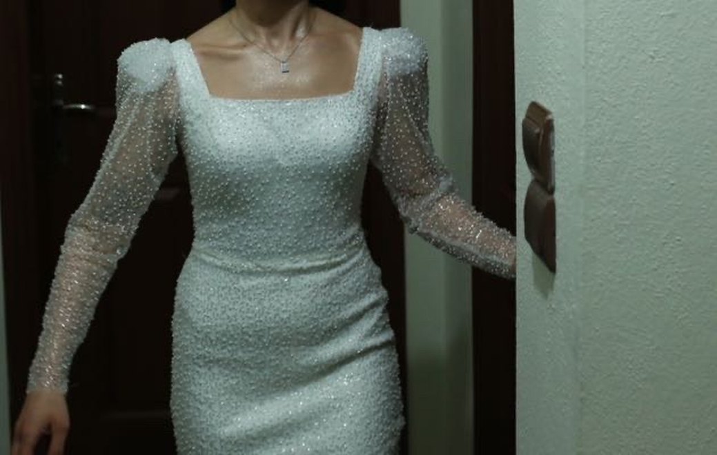 Dantel Detaylı Uzun Kollu Beyaz Nişan Elbisesi - Görsel 2