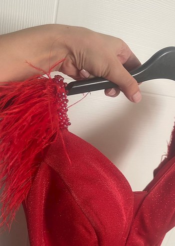 Kırmızı Parlak V Yakalı Uzun Kadın Henna Elbise - Görsel 6