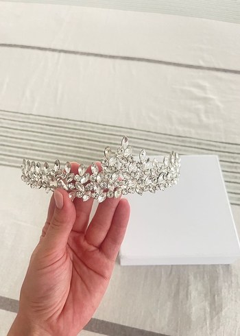 Beyaz Parlak Payetli Gelin Tacı - Görsel 6