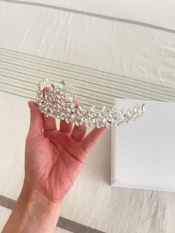 Beyaz Parlak Payetli Gelin Tacı - Görsel 5