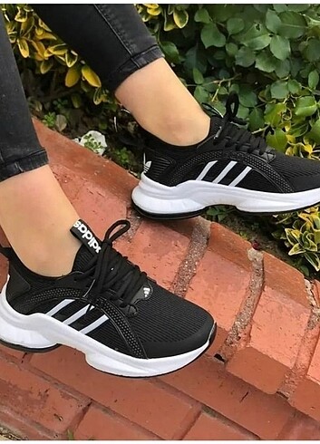 Adidas Spor ayakkabı 