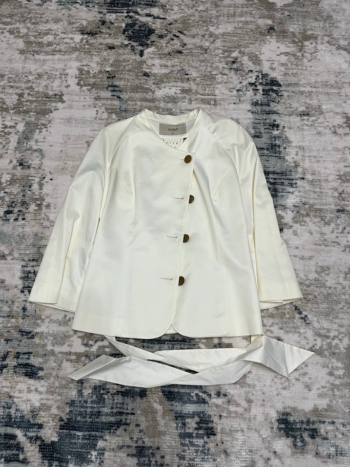 Kadın Mini Kemerli Beyaz Ceket ve Etek Takım - Görsel 5