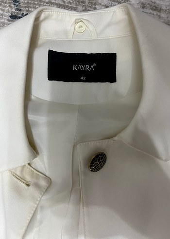 Düğmeli Beyaz Uzun Kadın Ceket - Görsel 6