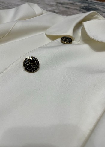 Düğmeli Beyaz Uzun Kadın Ceket - Görsel 5