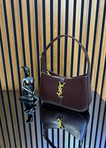 Siyah Parlak Deri Kadın Omuz Çantası - Görsel 2