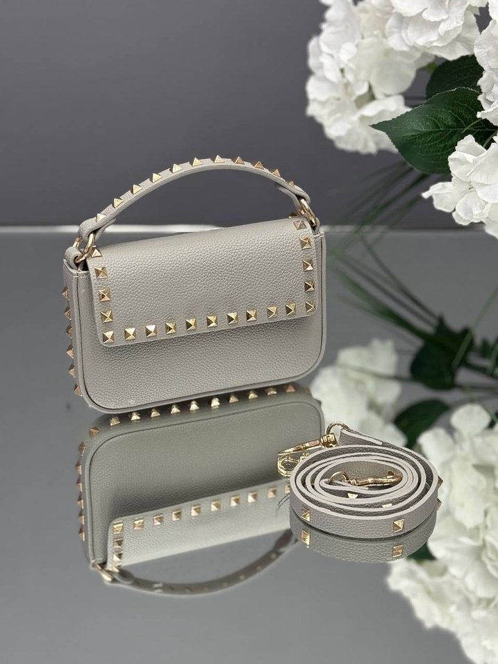 Sivri Zımbalı Siyah Deri Kadın Çanta - Görsel 4