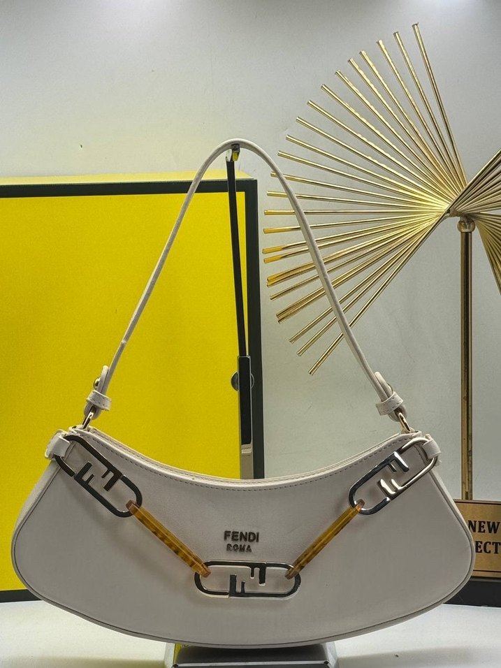 Zincir Detaylı Siyah Deri Kadın Çanta - Görsel 5