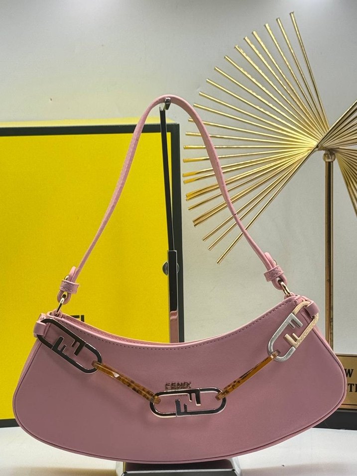 Zincir Detaylı Siyah Deri Kadın Çanta - Görsel 3