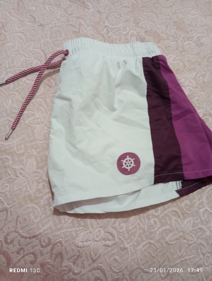 Erkek Beyaz Mini Rahat Kesim Deniz Şortu - Görsel 5