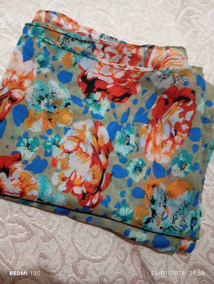 Çiçek Desenli sal - Görsel 4