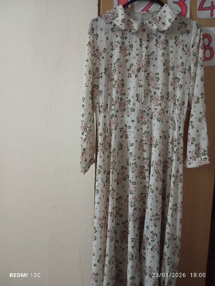 Pembe Çiçekli Uzun Kollu Uzun Elbise - Görsel 3