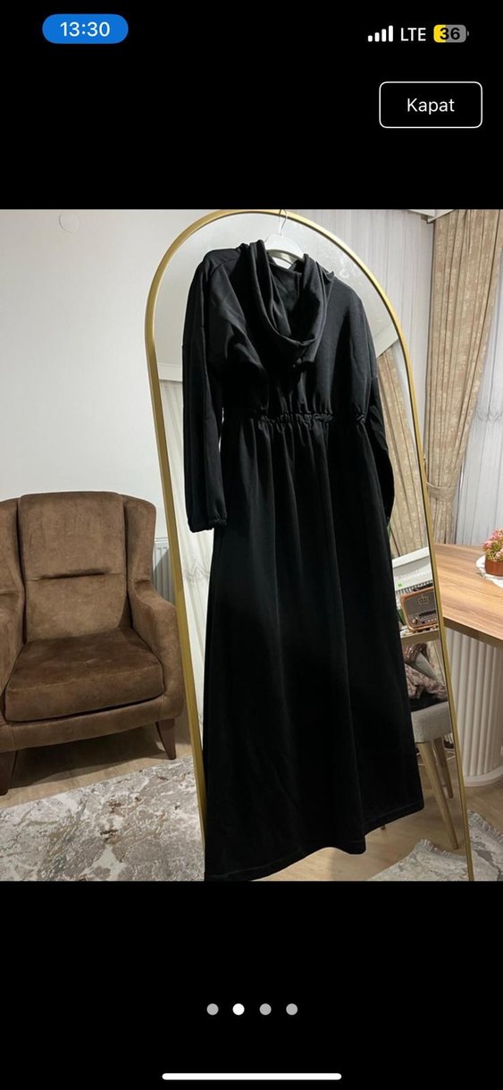 Siyah Uzun kapşonlu elbise - Görsel 3
