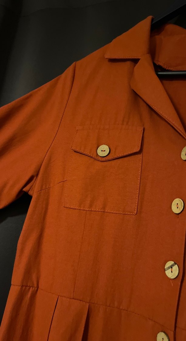 Düğmeli Kiremit rengiKeten Uzun Elbise - Görsel 2