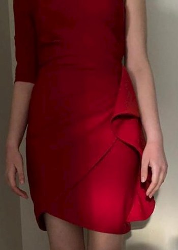Kırmızı Drapeli Mini Straplez Abiye Elbise tek kollu - Görsel 2