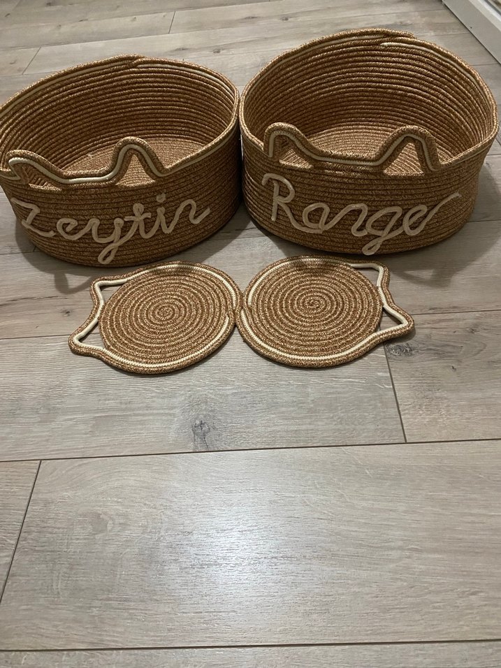 Kişiye Özel Kedi Sepetleri ve Mama Kabı Seti kedi ismi yazılır - Görsel 2