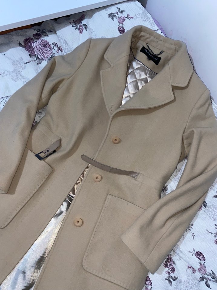 Bej Uzun Düğmeli Kadın Kaban - Görsel 2