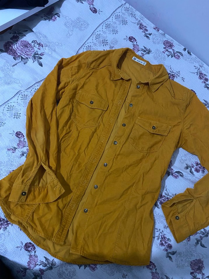 Sarı Düğmeli Uzun Kollu Keten Gömlek - Görsel 2