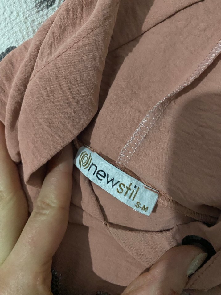 Pembe Kapüşonlu Kelebek Baskılı Sweatshirt - Görsel 3