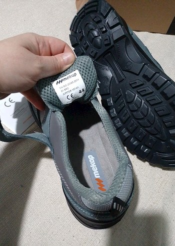 mekap 44 numara demirli ayakkabi - Görsel 3