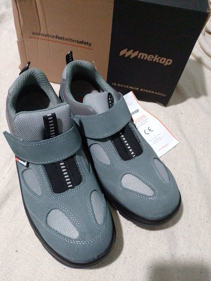 mekap 44 numara demirli ayakkabi - Görsel 2