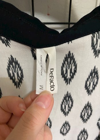 Düğmeli V Yaka Bohem Kadın Gömlek - Görsel 2