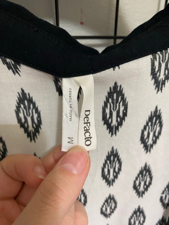 Düğmeli V Yaka Bohem Kadın Gömlek - Görsel 2