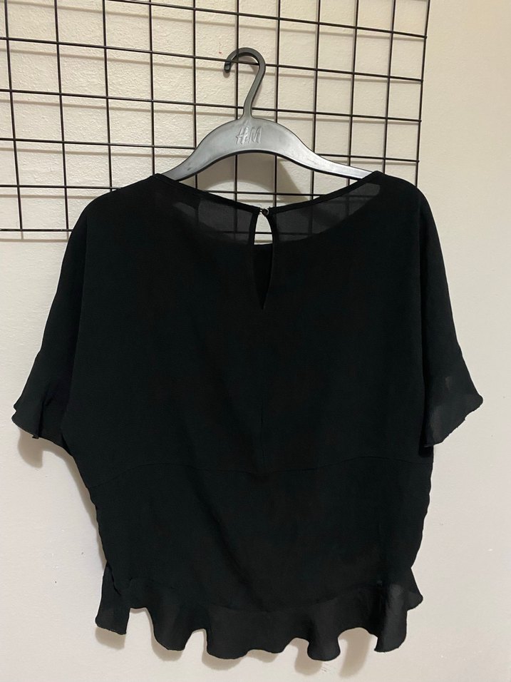 Siyah Fırfırlı Kadın Bluz - Görsel 2