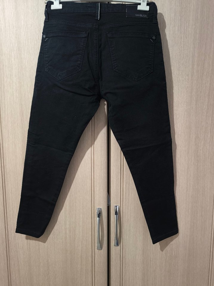 Siyah Kemerli Erkek Kot Pantolon - Görsel 2