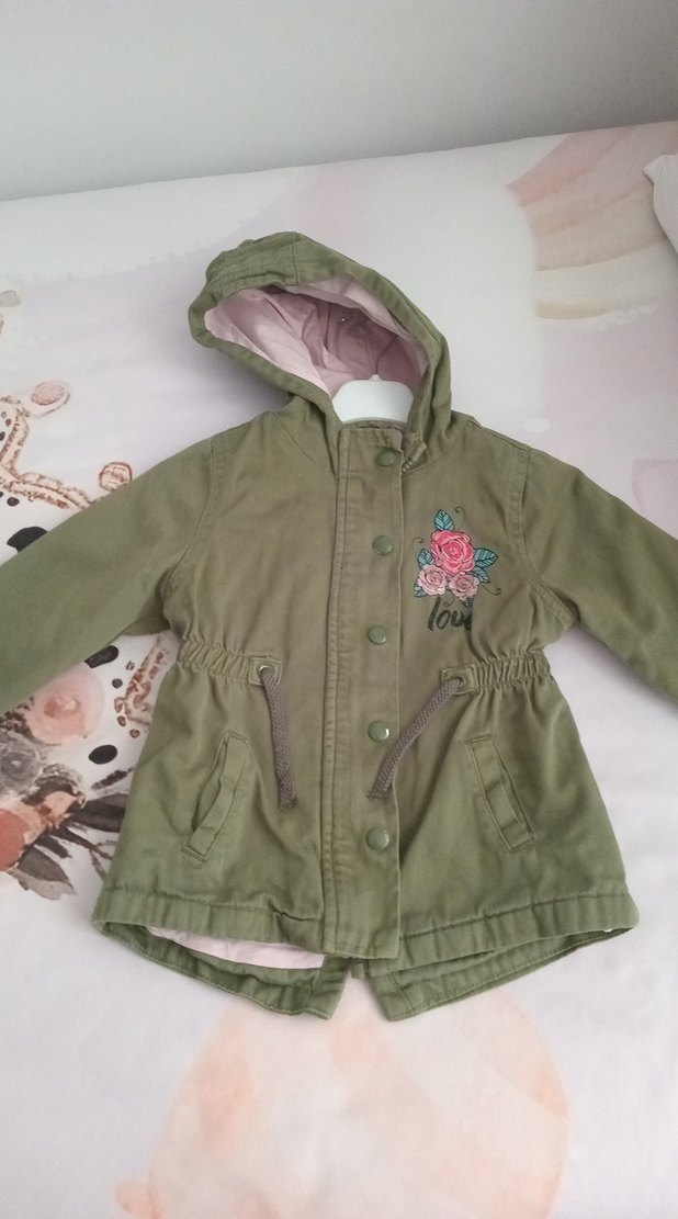 Kapüşonlu Nakışlı Kız Çocuk mont - Görsel 2