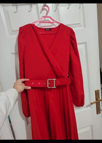 Kırmızı Uzun Kollu Kemerli Elbise - Görsel 2