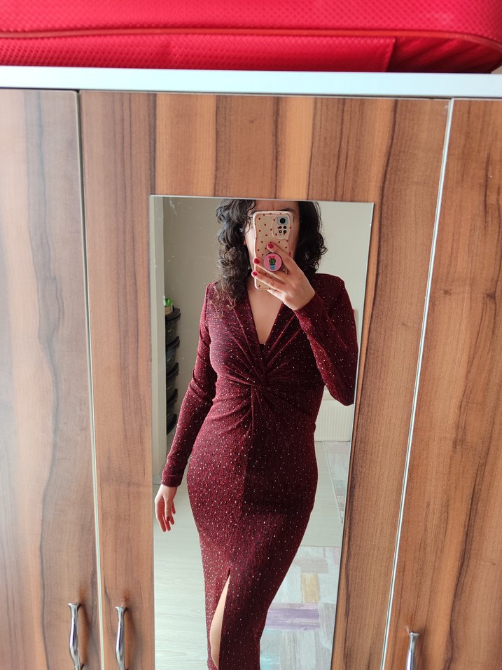 Bordo Parlak Uzun Kollu V Yaka Elbise - Görsel 3