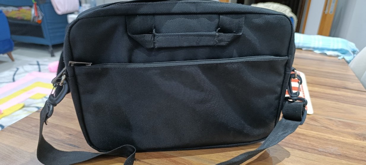 Siyah Fermuarlı Kadın Laptop Çantası - Görsel 4