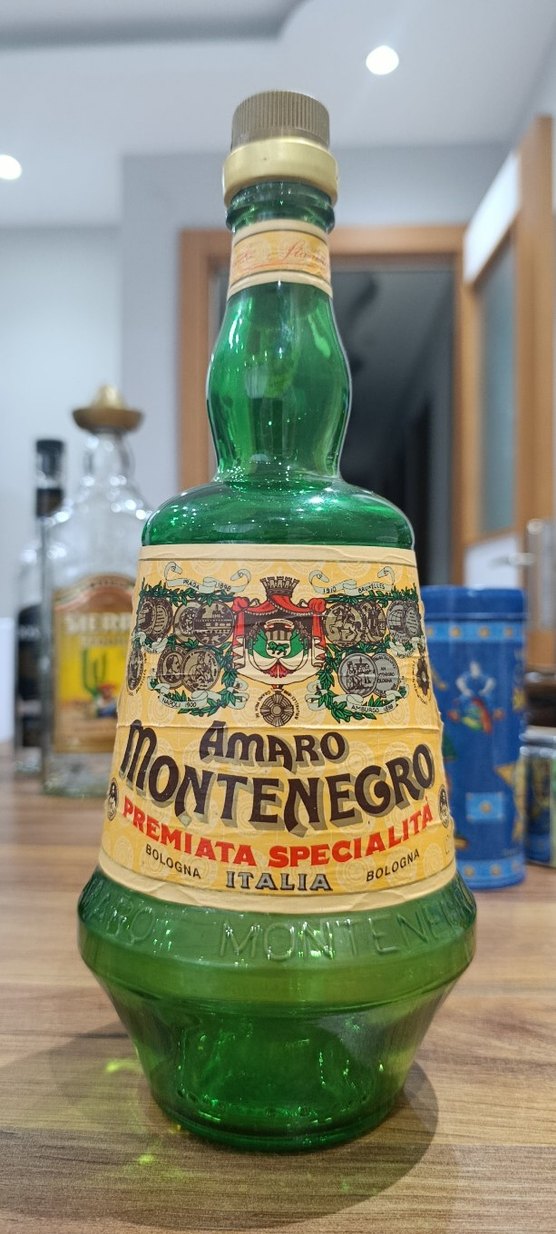 Renkli Vintage Amaro Montenegro Erkek Kolonyası - Görsel 2