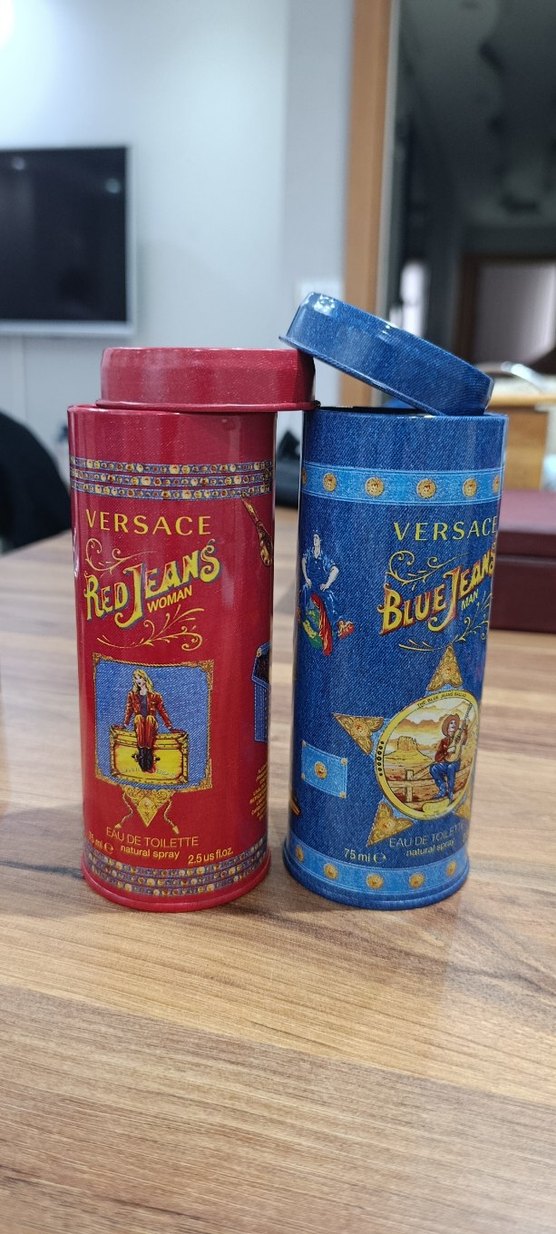 Versace Red Jeans Kadın Parfümü 75 ml - Görsel 3