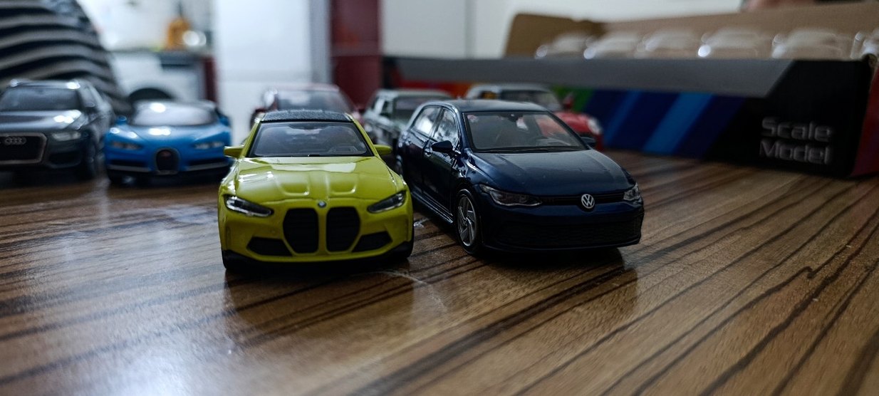 Kırmızı ve Gri Oyuncak Arabalar Seti - Görsel 2