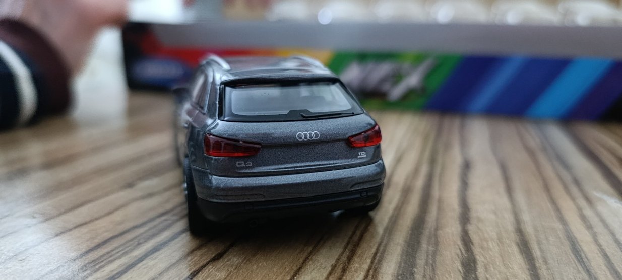 Kırmızı ve Gri Oyuncak Arabalar Seti - Görsel 5