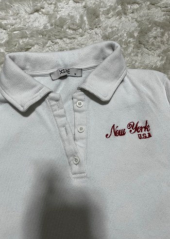 Beyaz Polo Yaka Düğmeli Tişört - Görsel 2