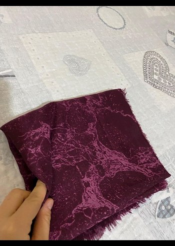 Bordo Kadın Şal Drapeli Tasarım - Görsel 4