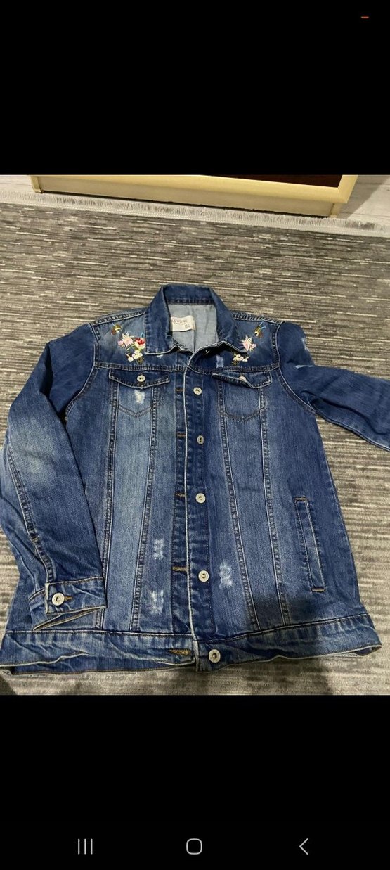 Nakış İşlemeli Düğmeli Kadın Kot Ceket - Görsel 4