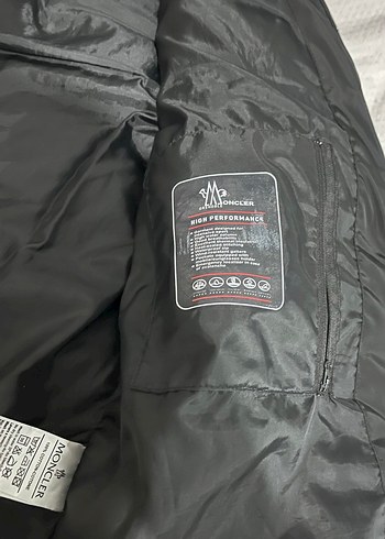 MONCLER Erkek Siyah Kapüşonlu Fermuarlı Mont - Görsel 4