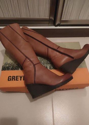 Kadın Kahverengi Deri Dolgu Topuklu Çizme - Görsel 2